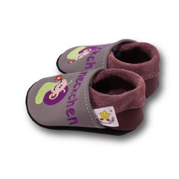 Lauflernschuhe Schnecke auf matsch